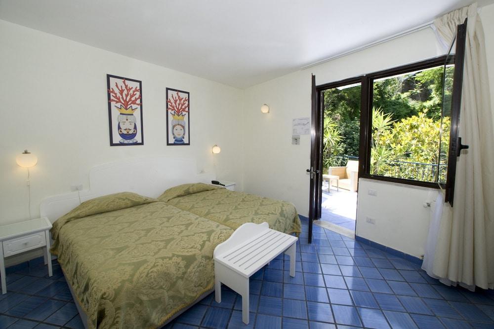 Hotel Oriente Vico Equense Bagian luar foto