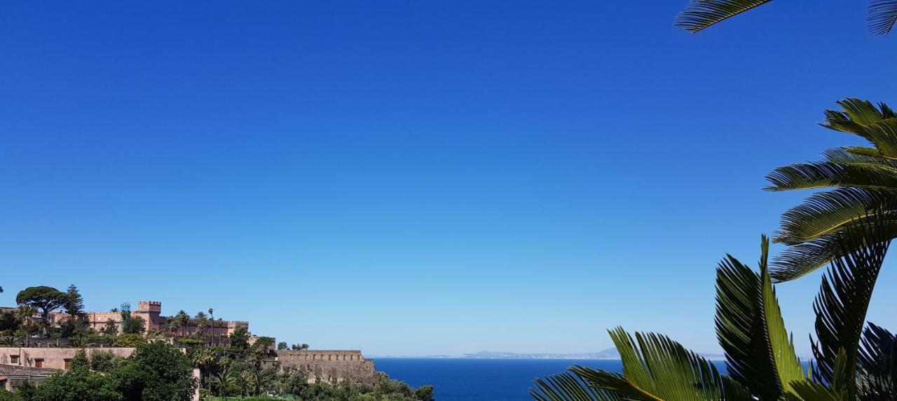 Hotel Oriente Vico Equense Bagian luar foto