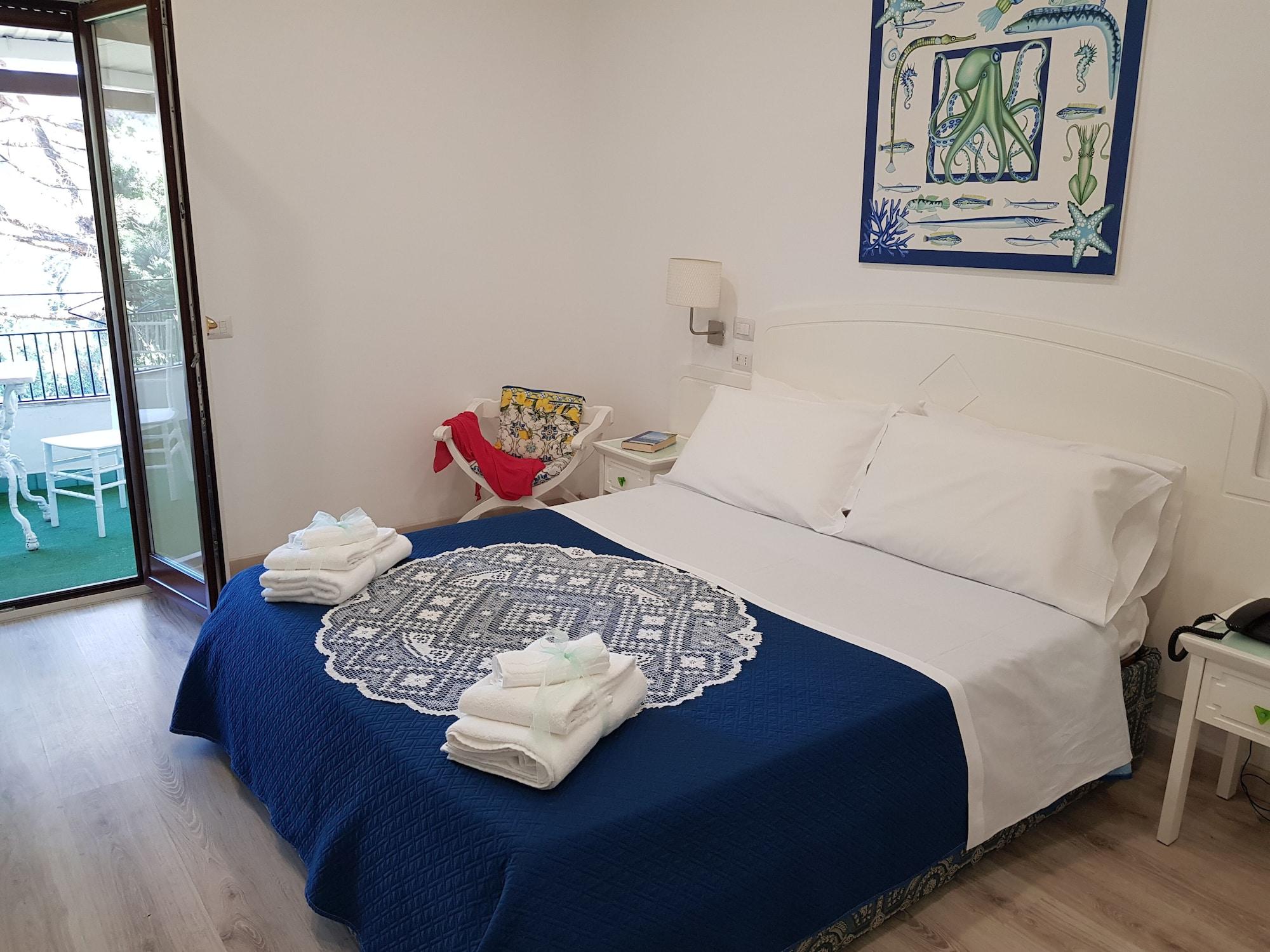 Hotel Oriente Vico Equense Bagian luar foto