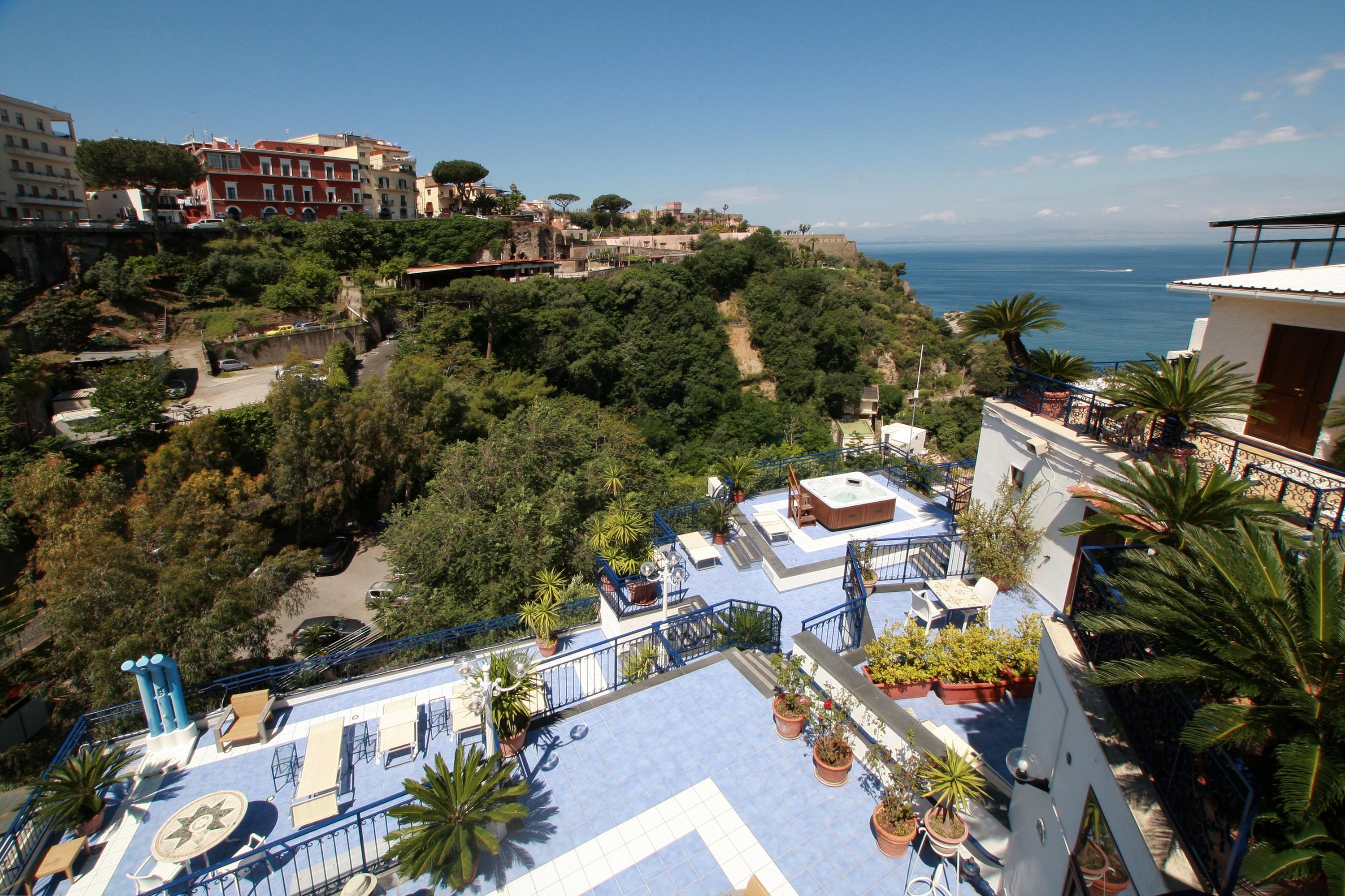 Hotel Oriente Vico Equense Bagian luar foto